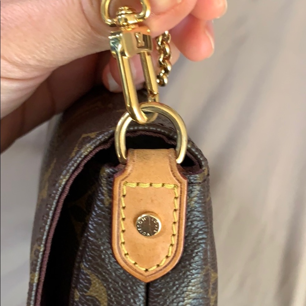 Authentic Favorite MM Monogram - Picture 3 of 13